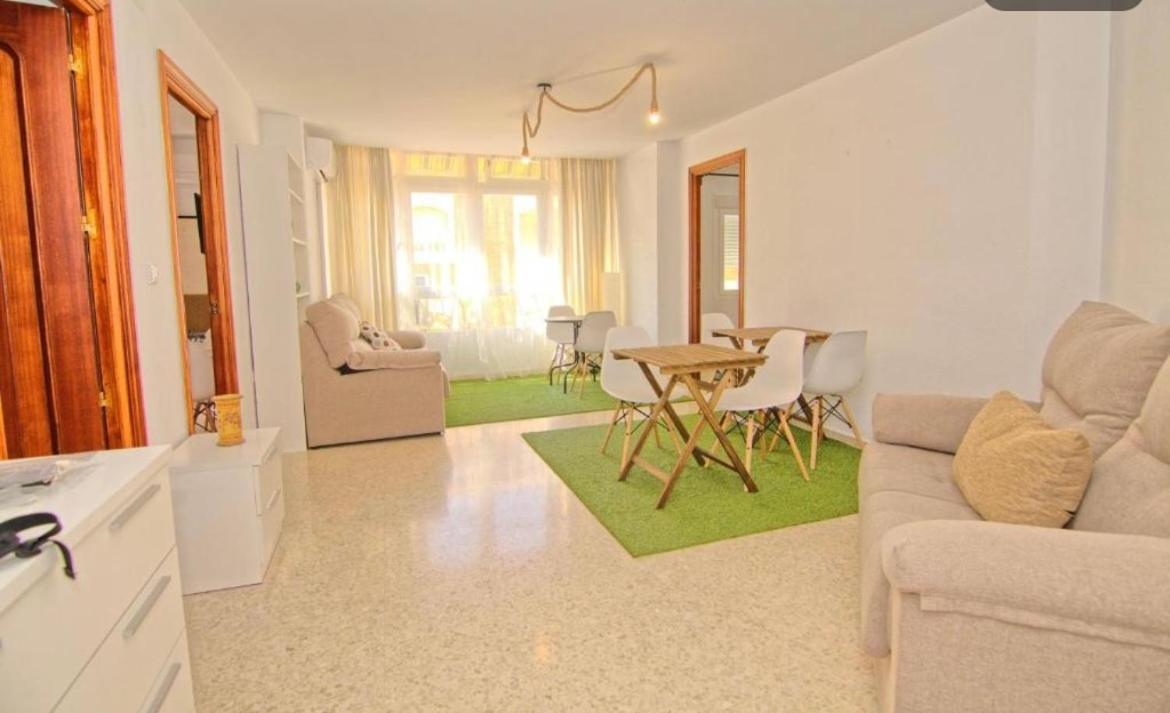Guest House Mota Malaga Zewnętrze zdjęcie
