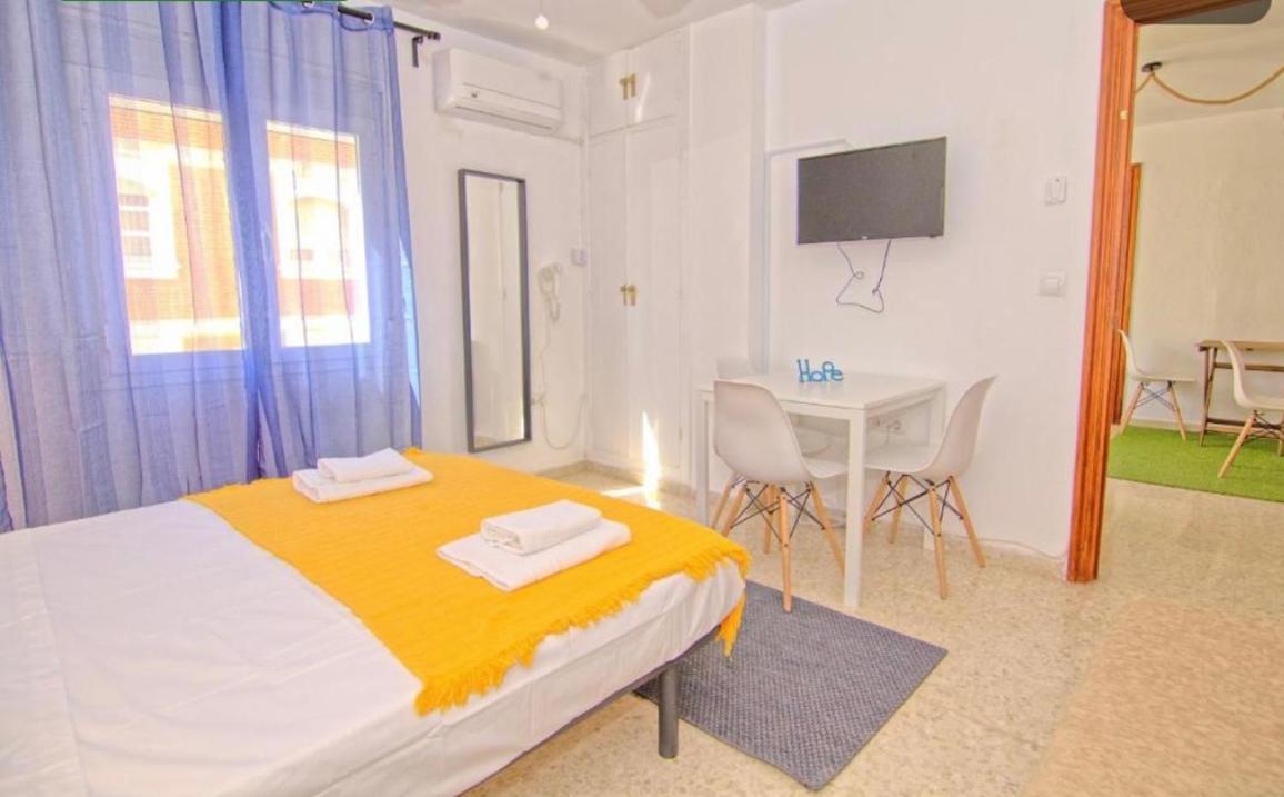 Guest House Mota Malaga Zewnętrze zdjęcie